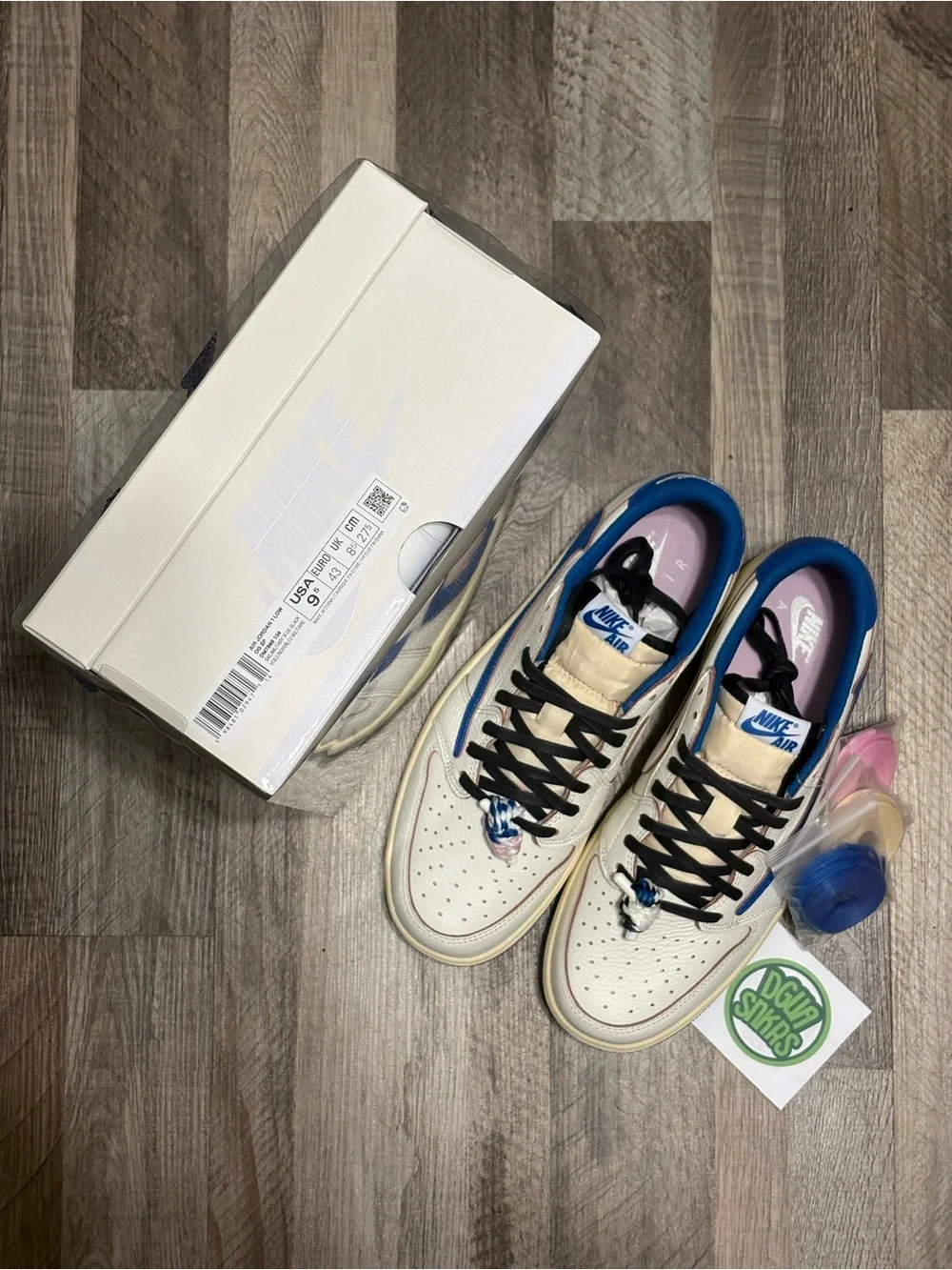 Nike jordan low